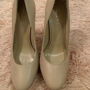 ALDO Destime Leather Nude Heels sz 6.5
